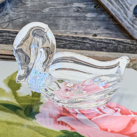Vintage Glass Heart Shaped Swan, Salt Cellar Open Salt Dish, Trinket Dish - Picture 4 of 7